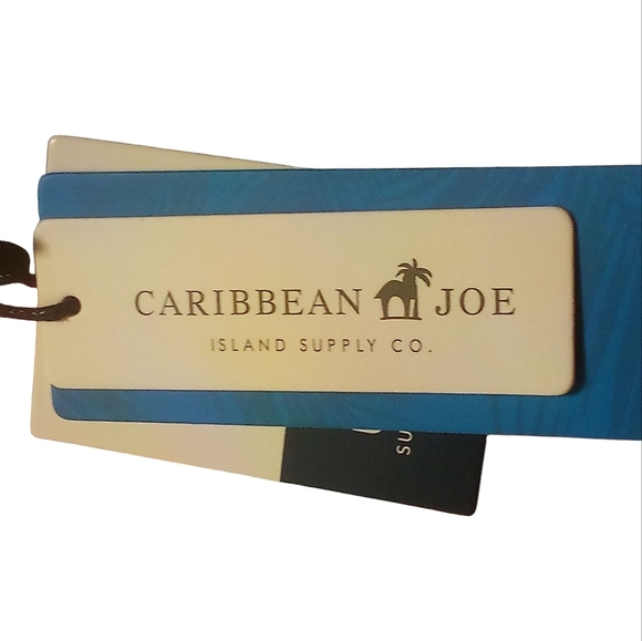 Caribbean Joe - Tropical Floral Pattern, Short Sleeve W/ Tie Accent, Size Medium - Picture 15 of 15